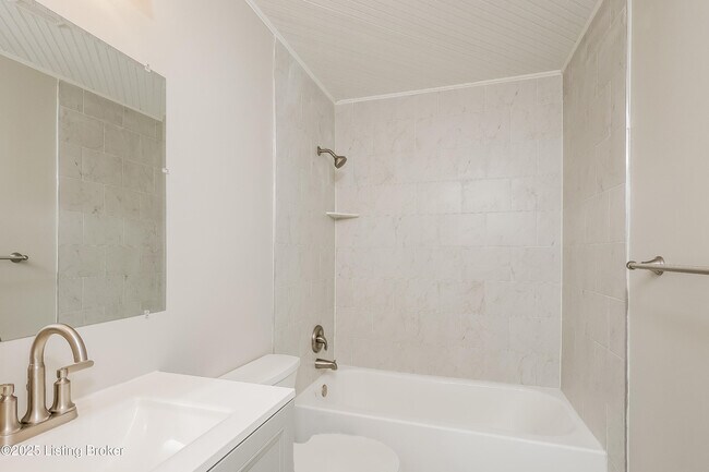 Building Photo - 7411 Autumn Bent Way