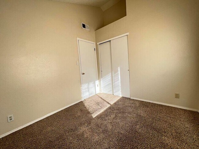 Building Photo - 11812 Tracy Austin Ln
