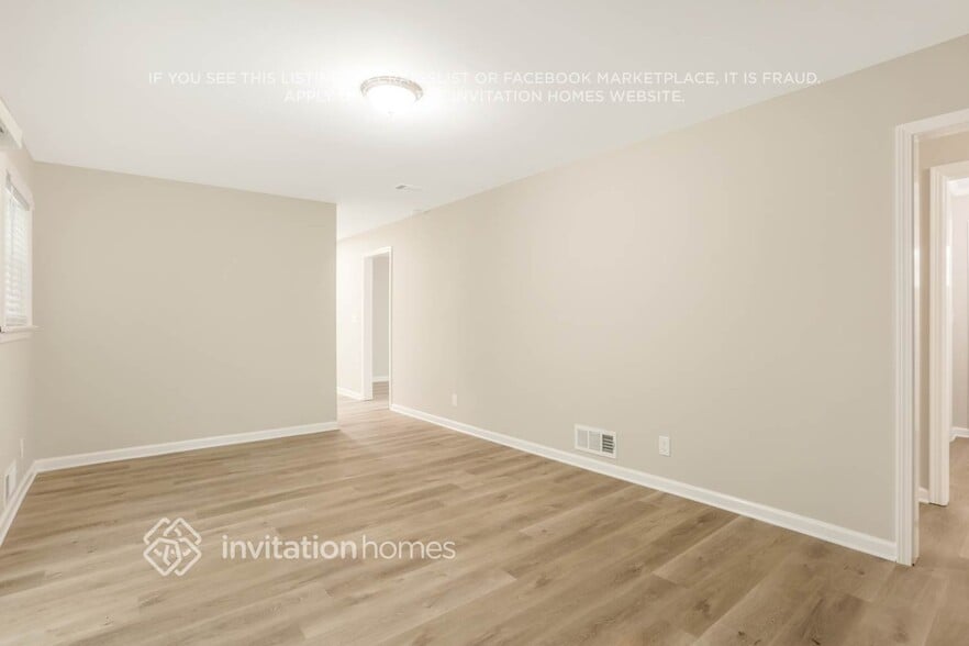 Building Photo - 1707 Laurens Dr SW