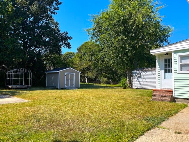 Building Photo - Charming 3-Bedroom Home for Rent
