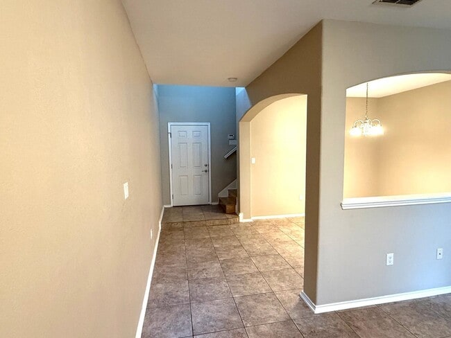 Building Photo - 9310 Albany Dr