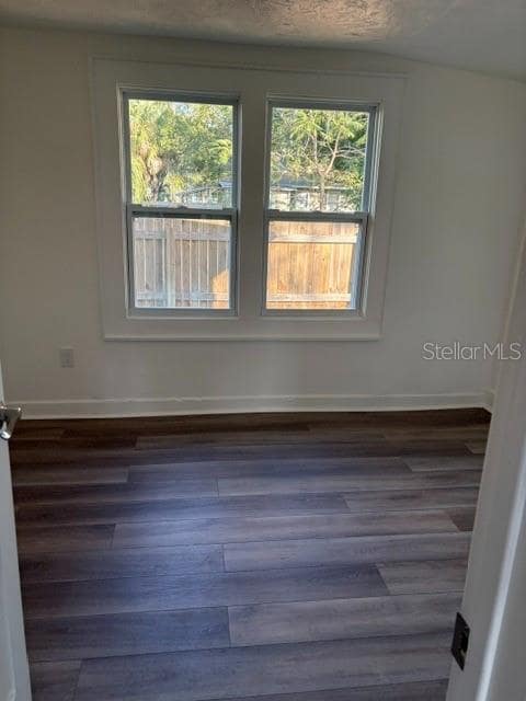 Building Photo - 911 Hart St