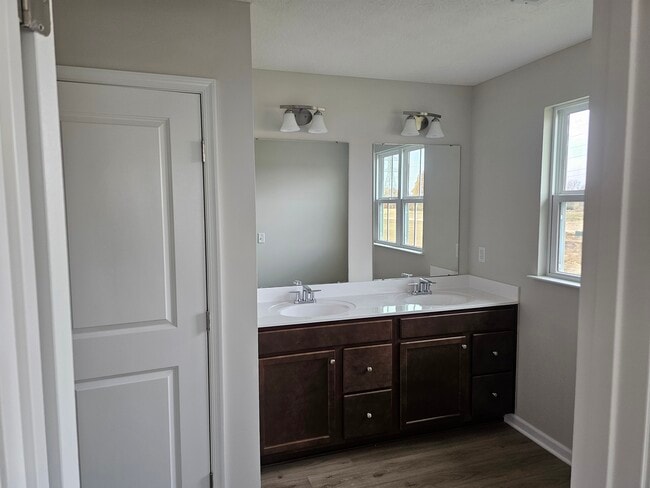 Building Photo - 508 Alicia Kelton Dr