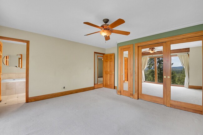 Building Photo - 5368 Evergreen Heights Dr