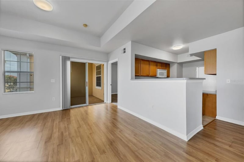 Building Photo - 1010 Villagio Cir