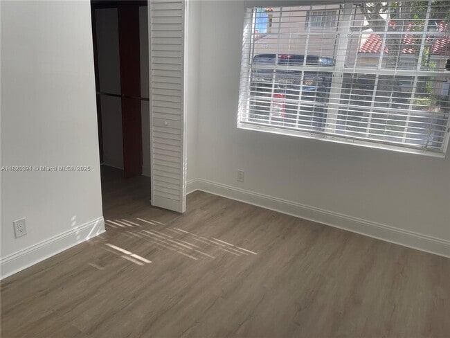 Building Photo - 1599 Springside Dr