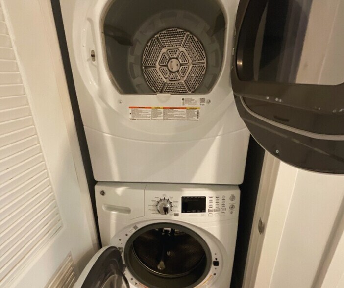 Building Photo - 8218 Wisconsin Ave