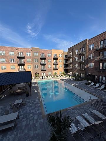 Building Photo - 300 N McDonald St