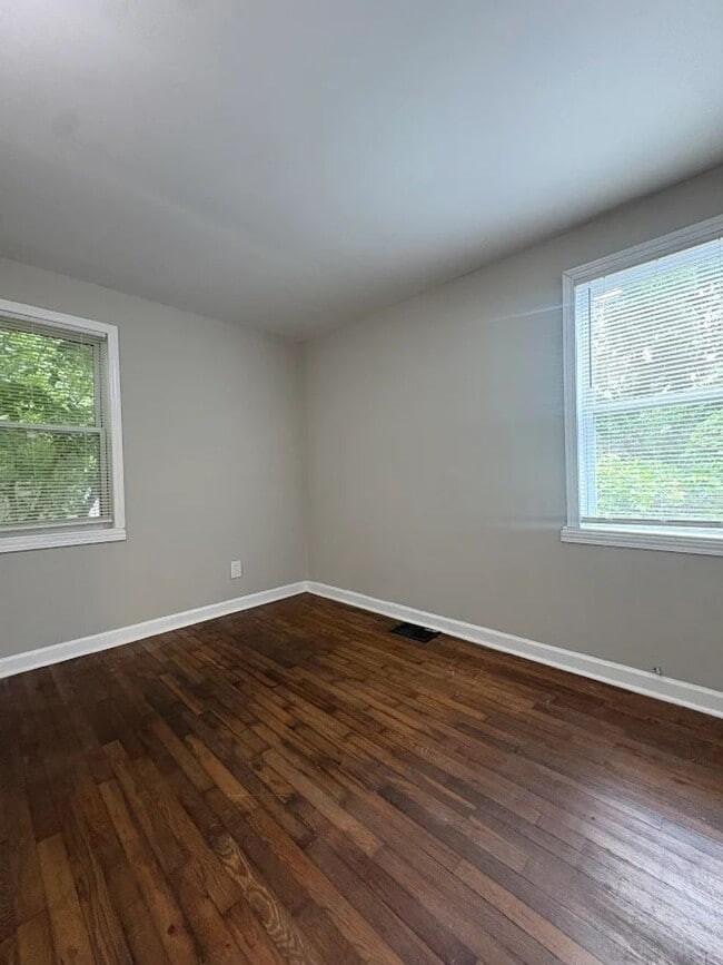 Building Photo - 1648 Mary George Ave NW