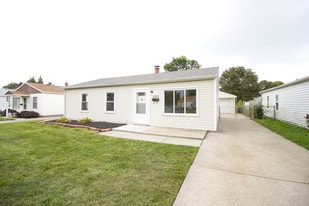 Building Photo - 622 Whitlock Ave