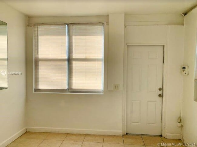 Building Photo - 667 NE 86th St
