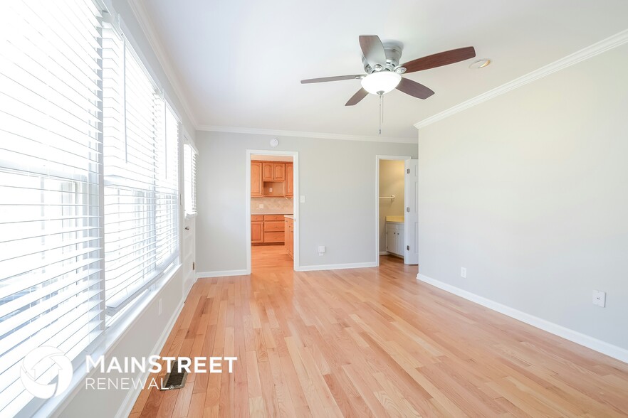 Building Photo - 5042 Indian Valley Rd