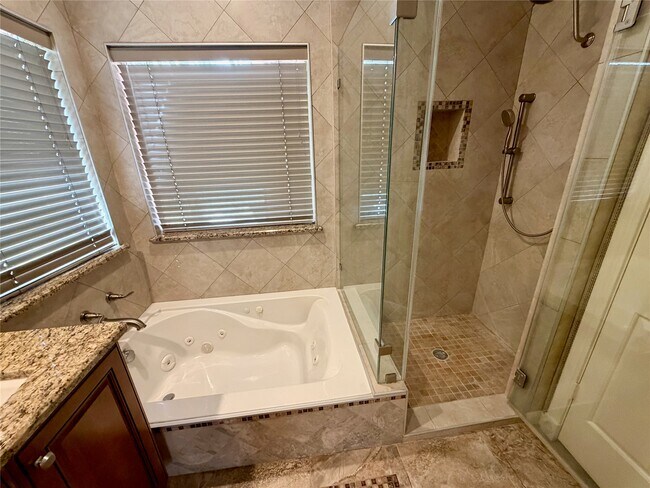 Building Photo - 3214 Explorer Cove