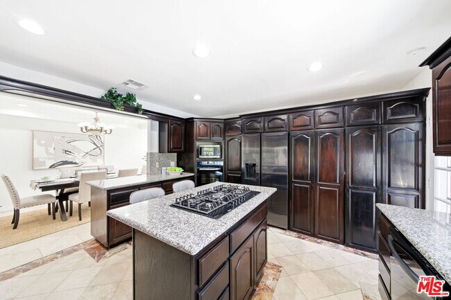 Building Photo - 4115 Laurelgrove Ave