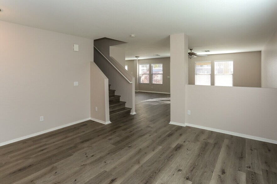 Building Photo - 3123 W Alta Vista Rd