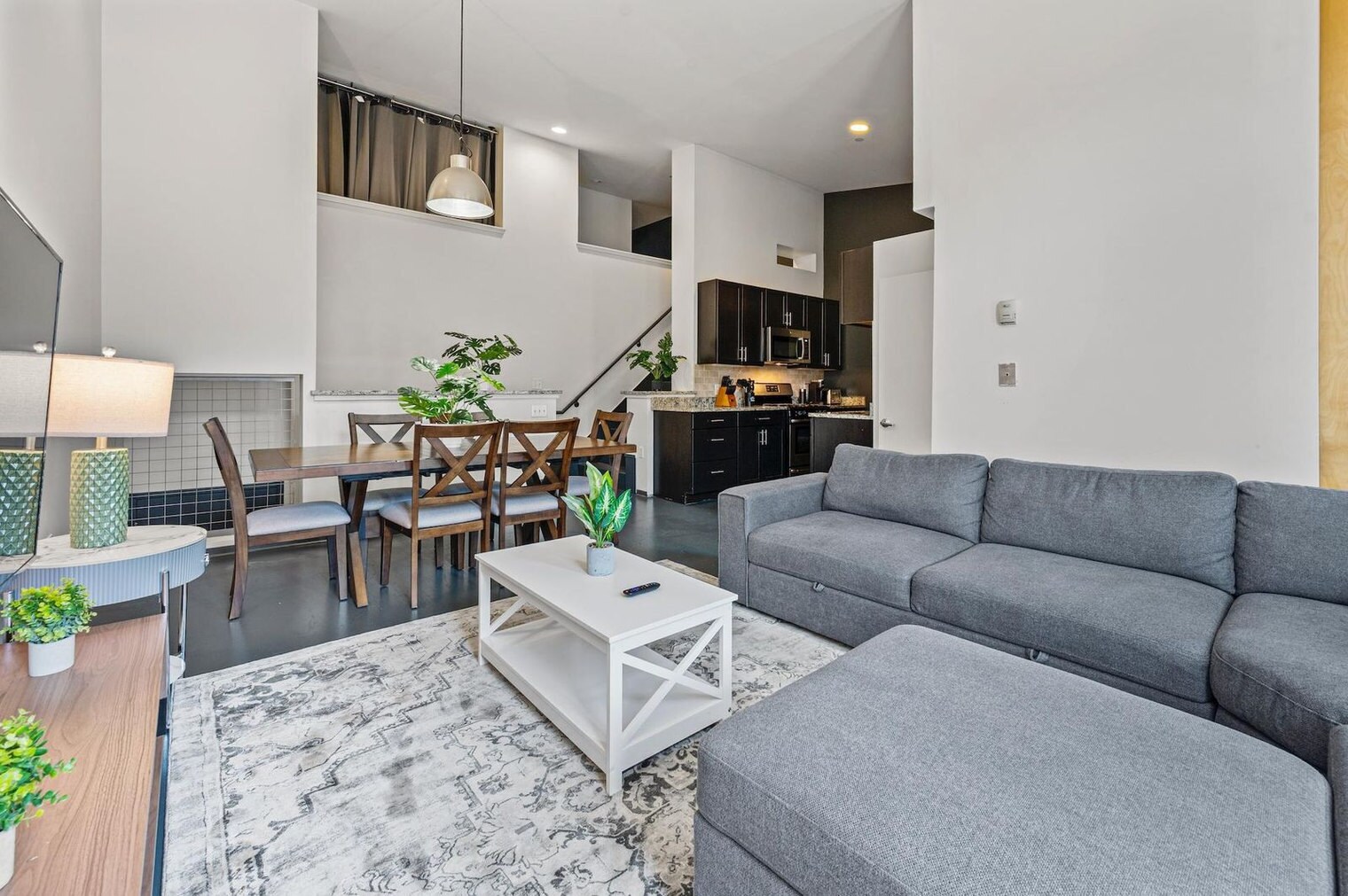 Building Photo - 160 E Berkeley St