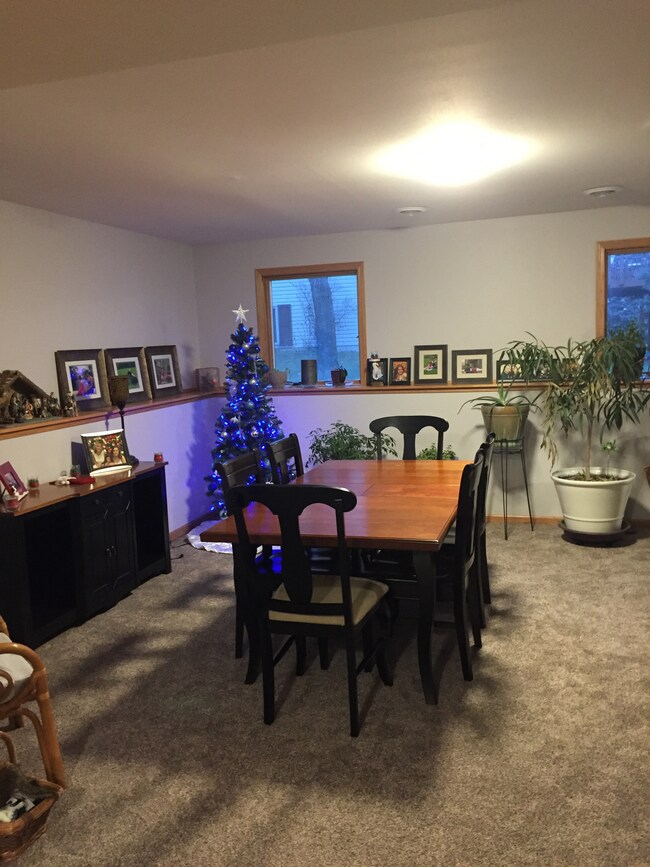 Lower Level - 611 Wellington Dr