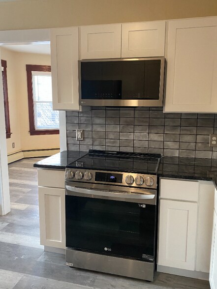 Building Photo - 2208-2210 Providence Rd