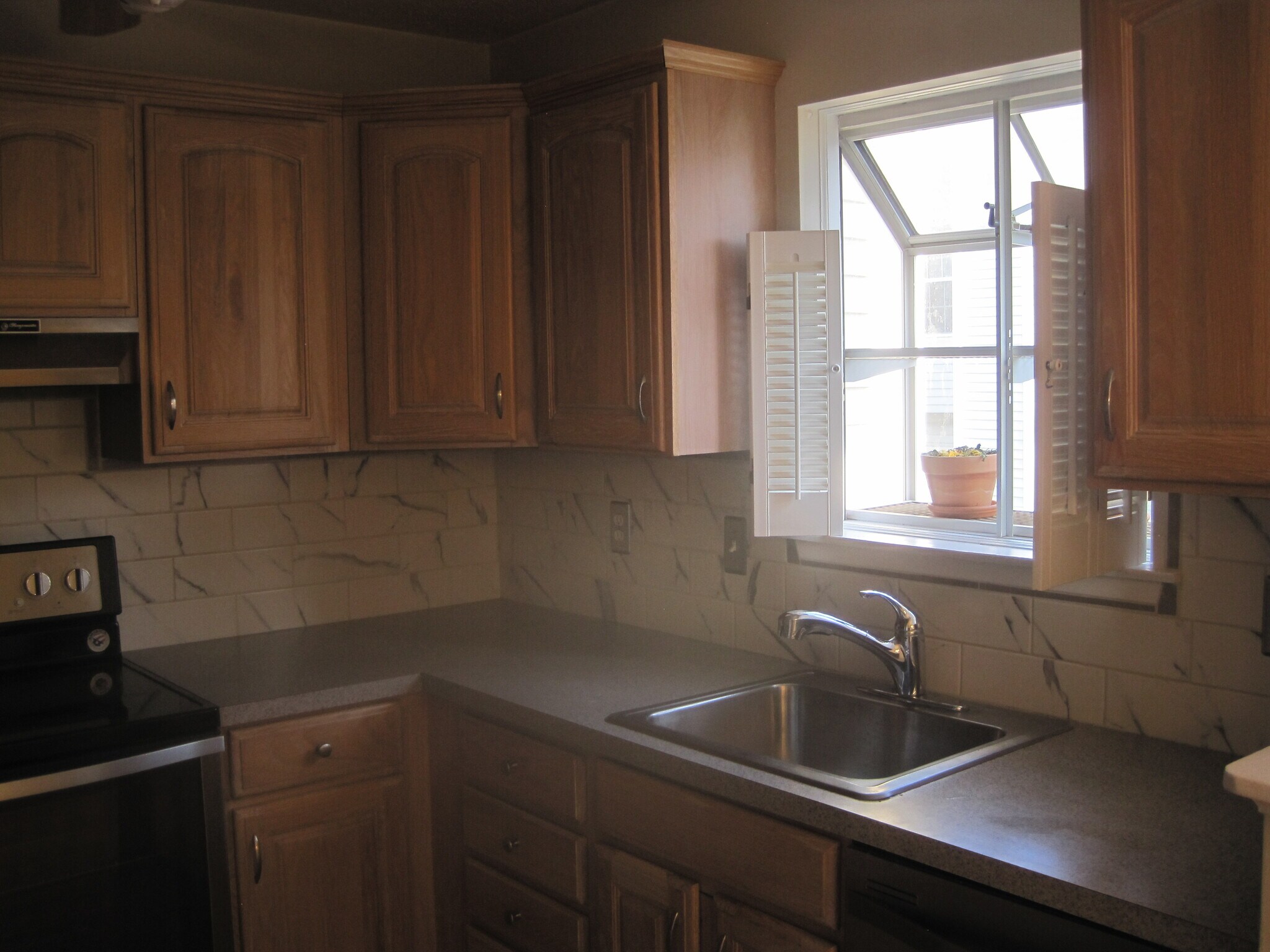 Kitchen - 2470 Ridgehampton Ct