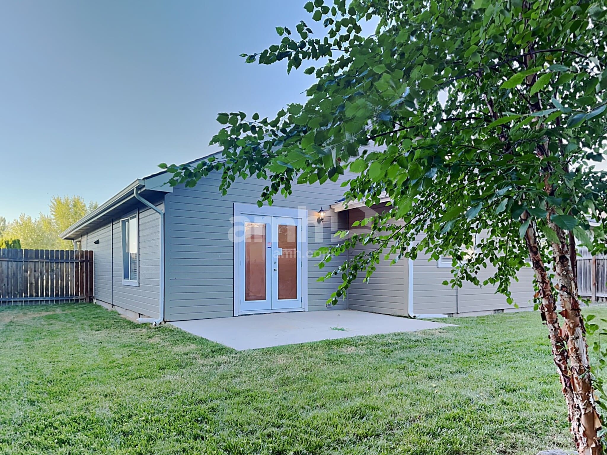 Building Photo - 1285 W Verbena Dr
