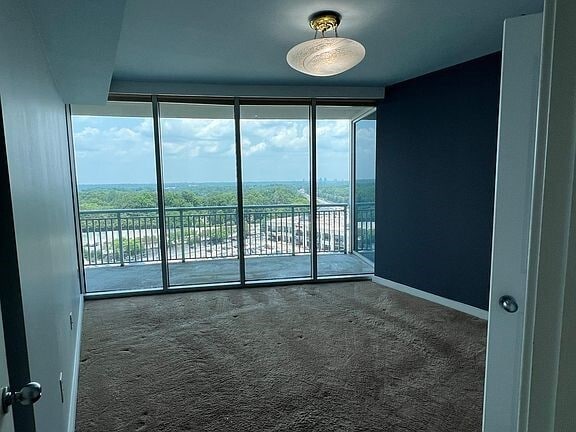 Building Photo - 3338 Peachtree Rd NE