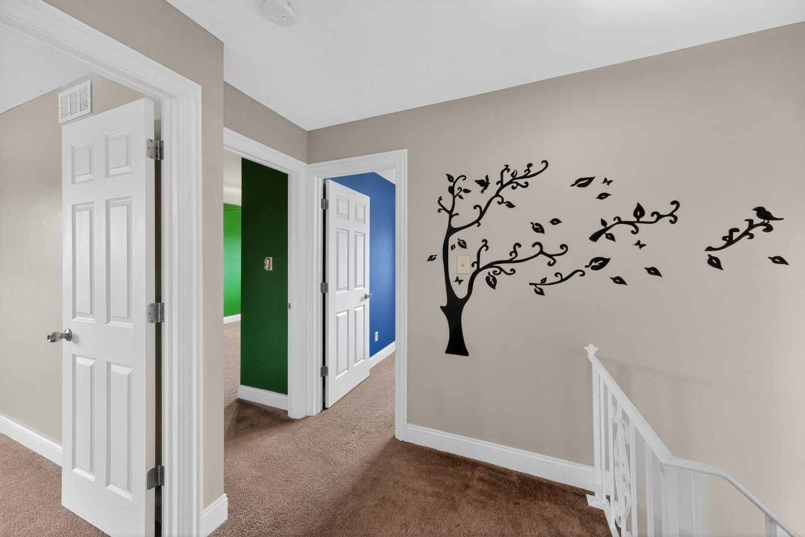 Building Photo - 3561 Sunrise Dr