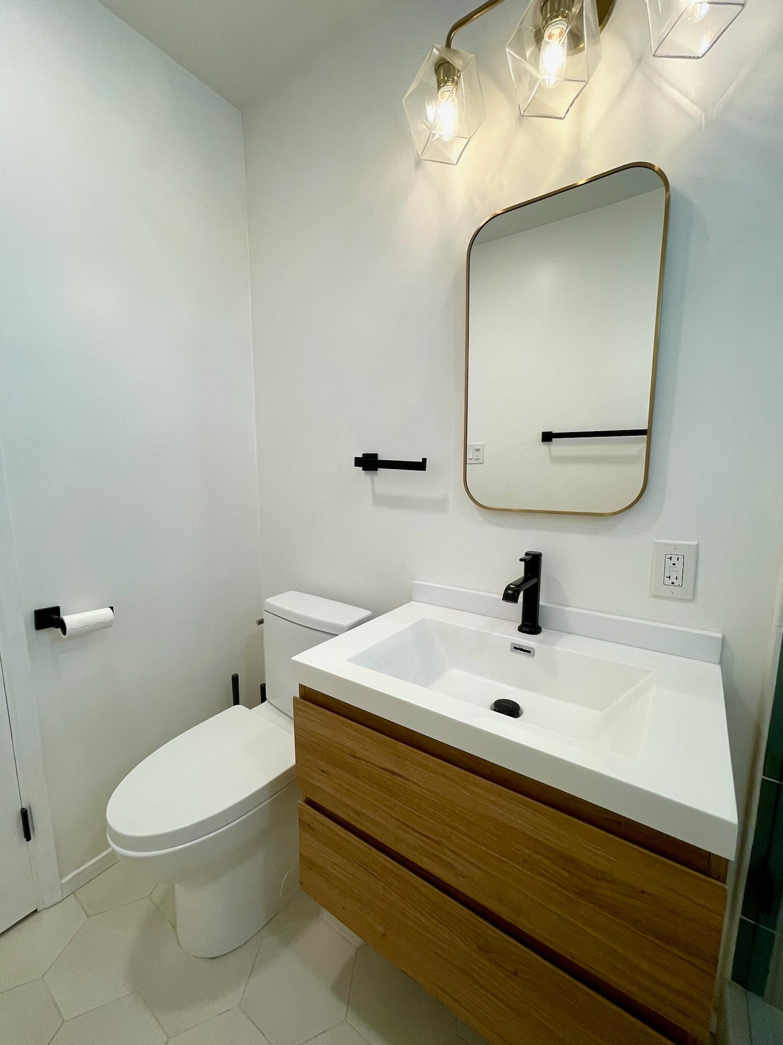 Bathroom - 13219 Crossdale Ave