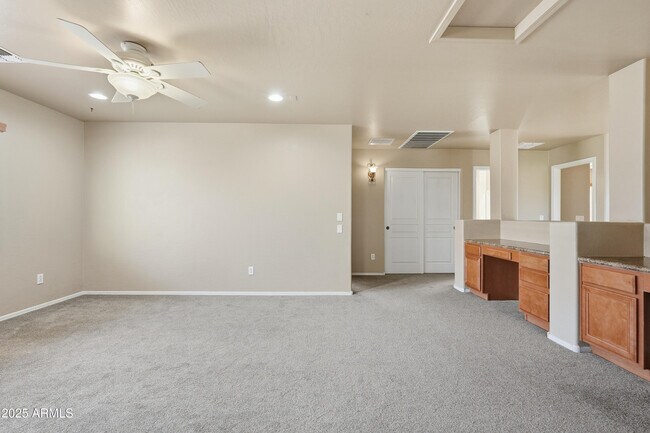 Building Photo - 3032 E Denim Trail