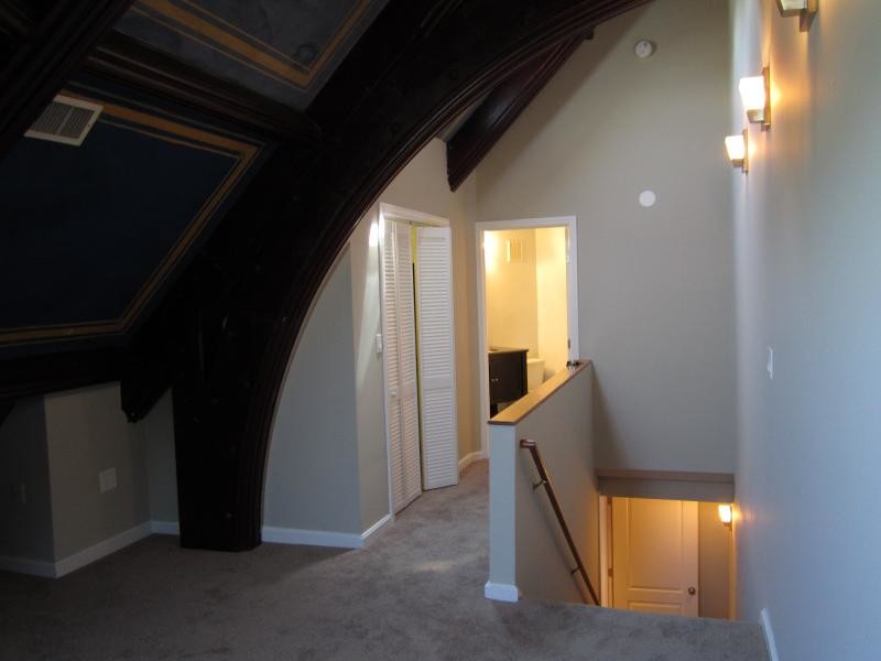 Building Photo - 17 Bow St