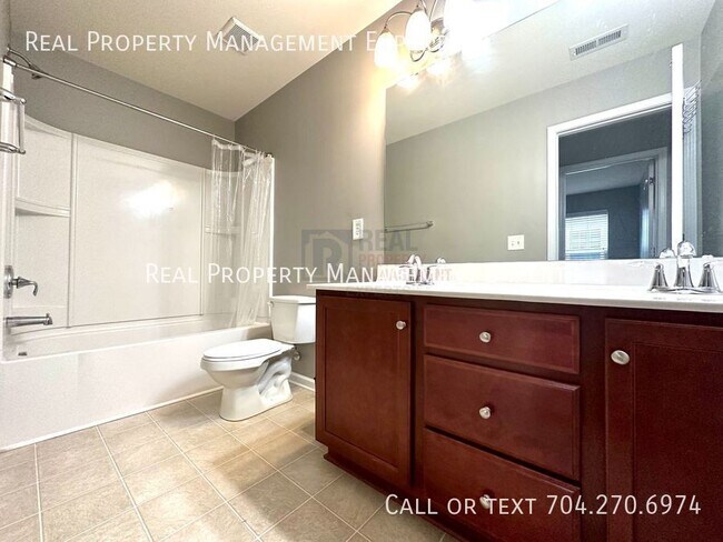 Building Photo - 13102 Heath Grove Dr
