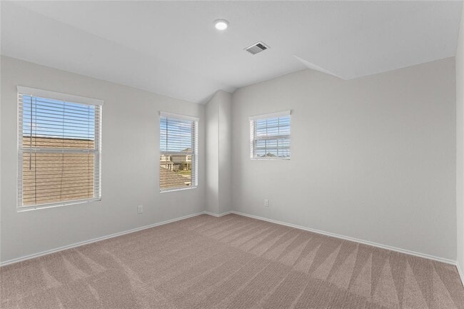 Building Photo - 14515 Broadbury Pond Rd