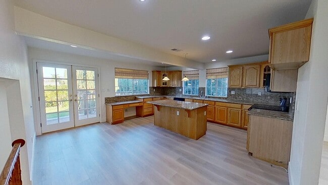 Building Photo - 5913 E Tiber Dr