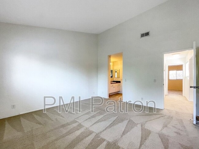 Building Photo - 11802 Los Alisos Cir