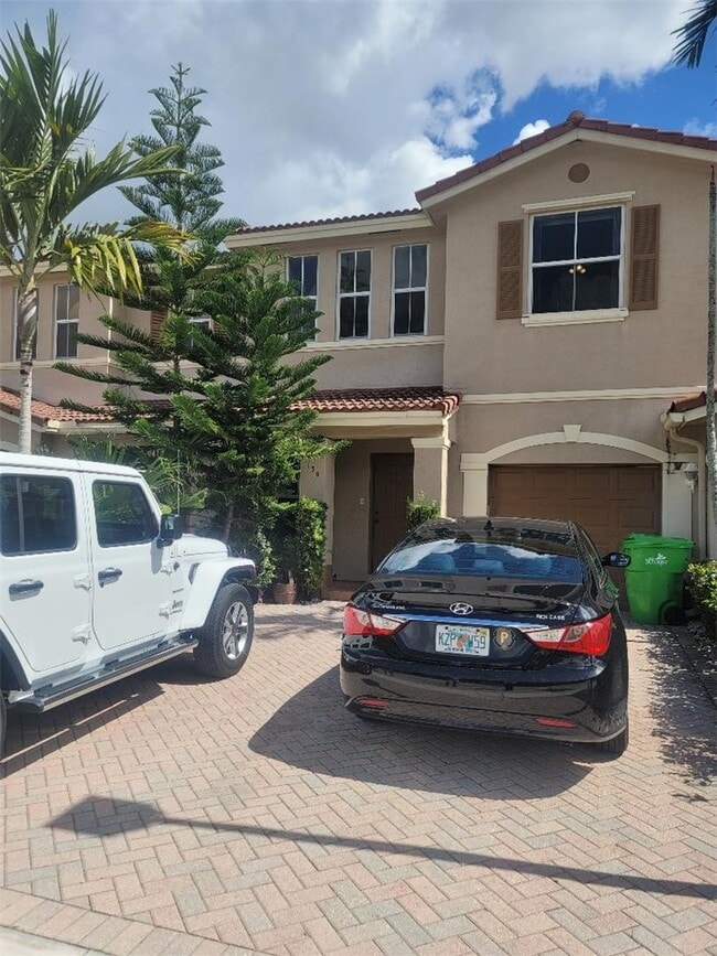 Building Photo - 10044 S Ocean Dr
