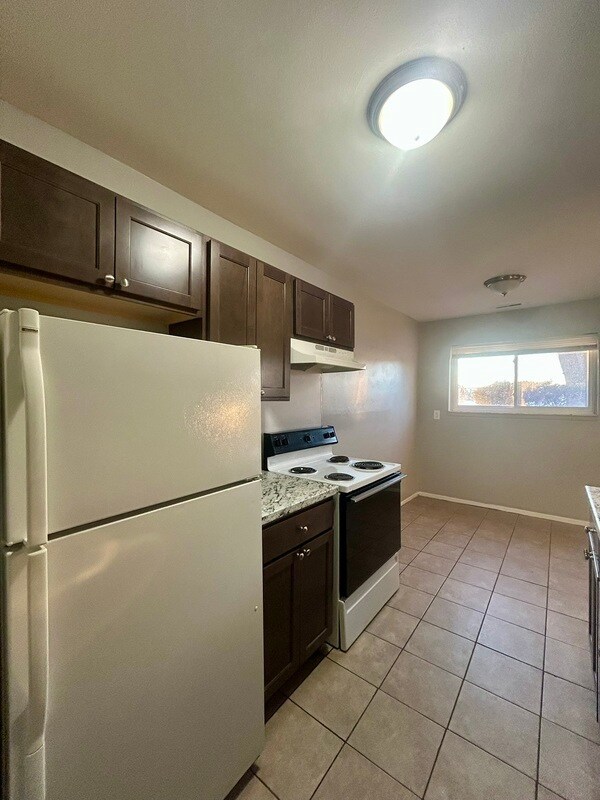 Building Photo - 4245 Quarry Rd