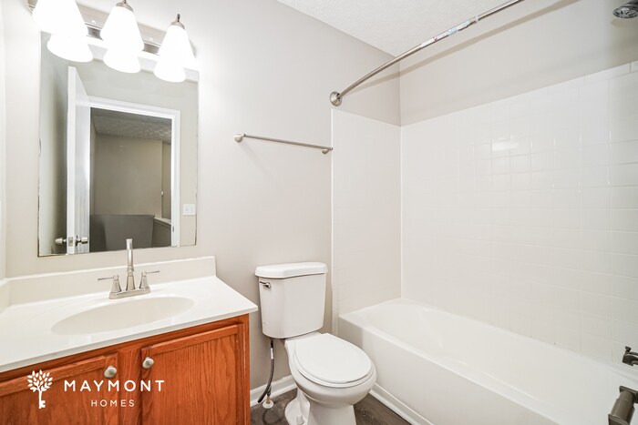 Building Photo - 5512 Beresford St