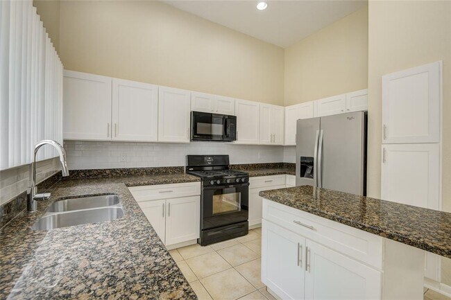 Building Photo - 5006 Westfield Village Dr
