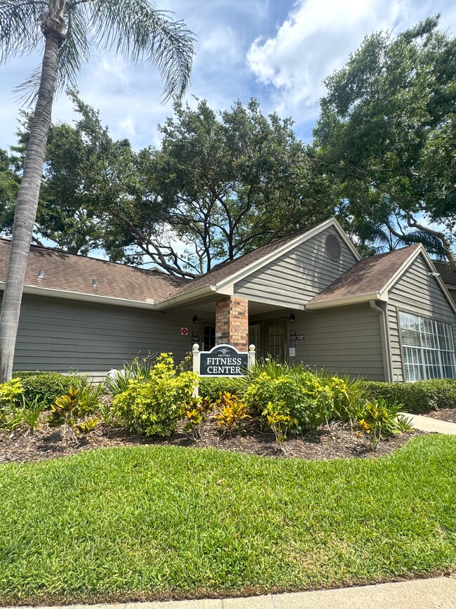 Building Photo - Winding Creek Blvd A105