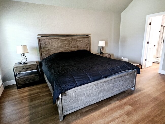 Building Photo - 2010 Constitution Ave