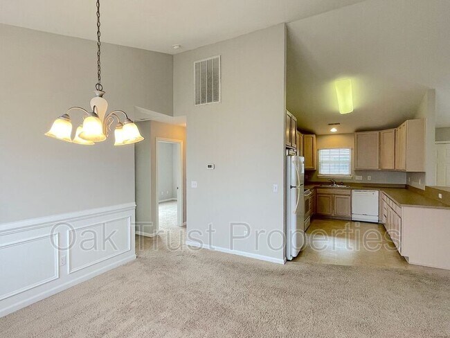 Building Photo - 610 Savannah River Dr