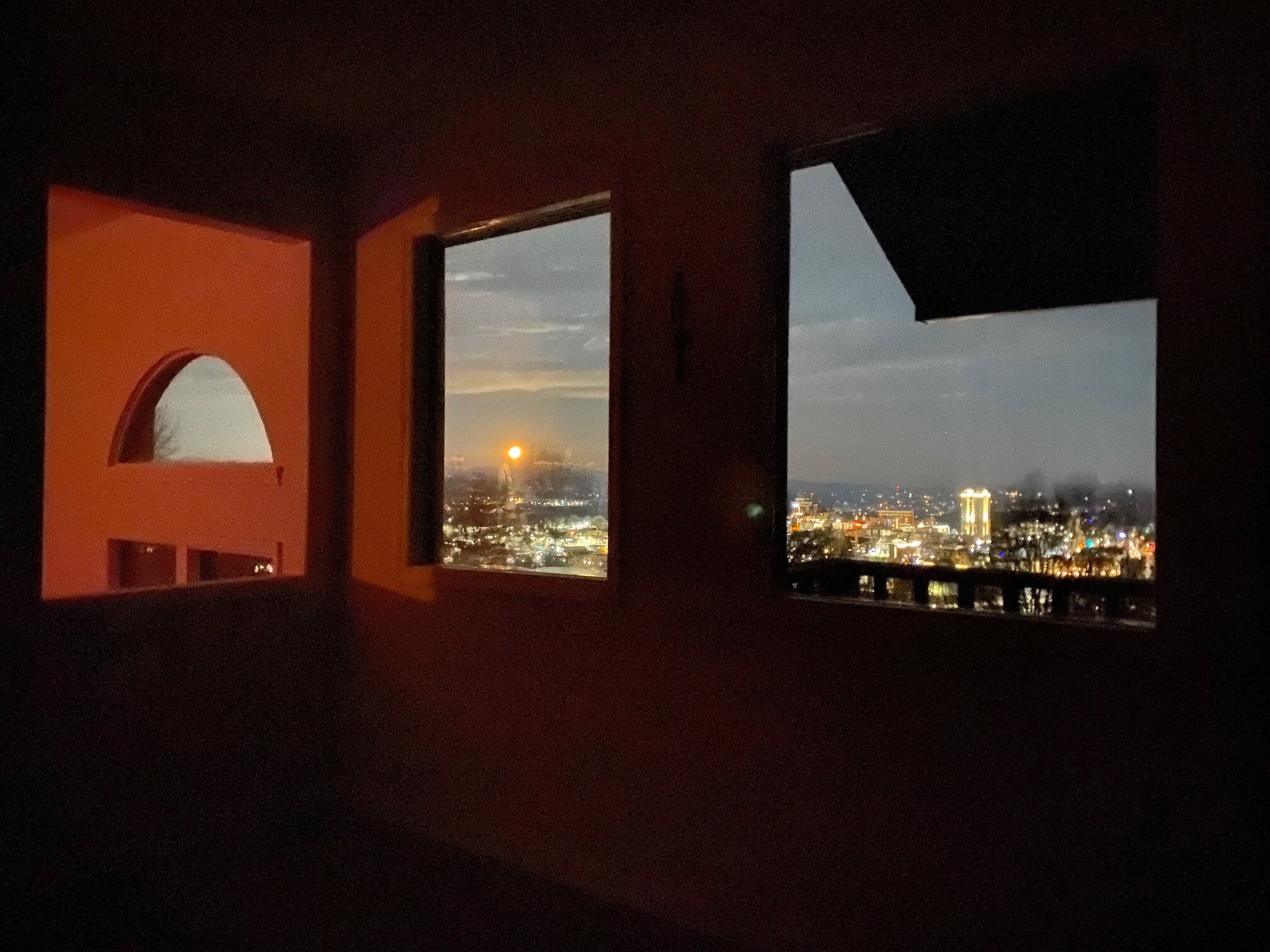 Evening magic: Watch the city lights of Asheville twinkle below from your bed. - 405 Windswept Dr