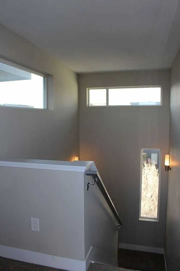 Building Photo - 3265 W 17th Ave