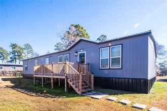 Building Photo - 5402 Five Oaks Dr
