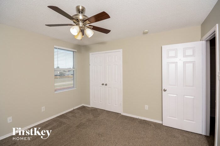 Building Photo - 313 Butch Cassidy Dr
