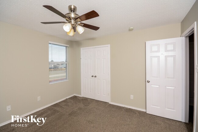 Building Photo - 313 Butch Cassidy Dr