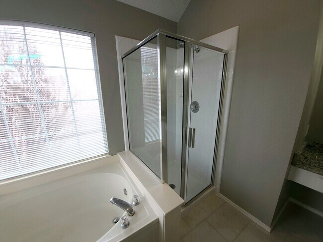 Building Photo - 3606 Creekstone Ct