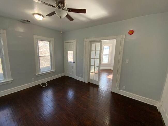 Building Photo - 263 Division St