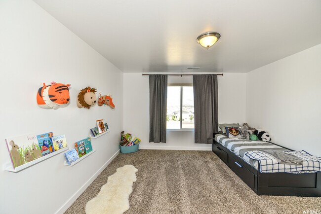 Building Photo - 15030 Gallant Dr
