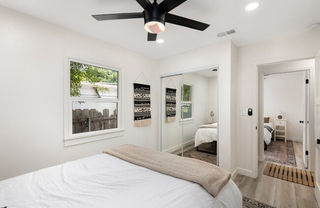 Building Photo - 2 bedrooms 1 bath home in San Diego-Imperi...