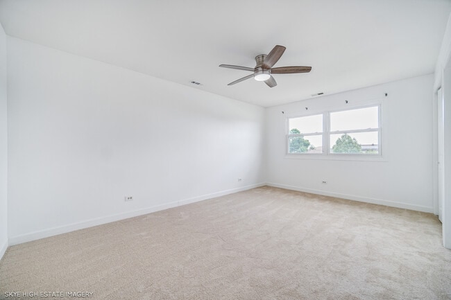 Building Photo - 17739 Peacock Ln